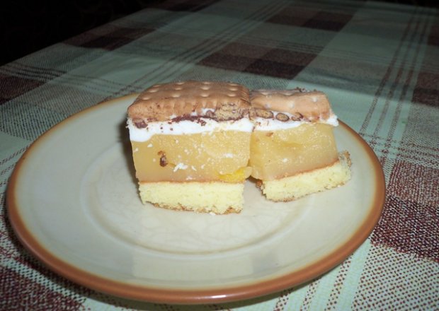 Fotografia przedstawiająca Ciasto z herbatnikami