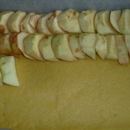 Krok 3 - Ciasto z jabłkami foto
