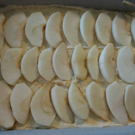 Krok 4 - Ciasto z jabłkami foto