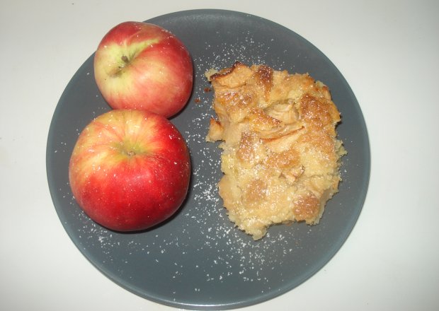 Fotografia przedstawiająca Ciasto z jabłkami