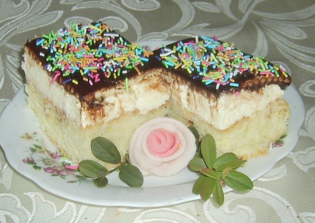 Fotografia przedstawiająca Ciasto z kaszą manną