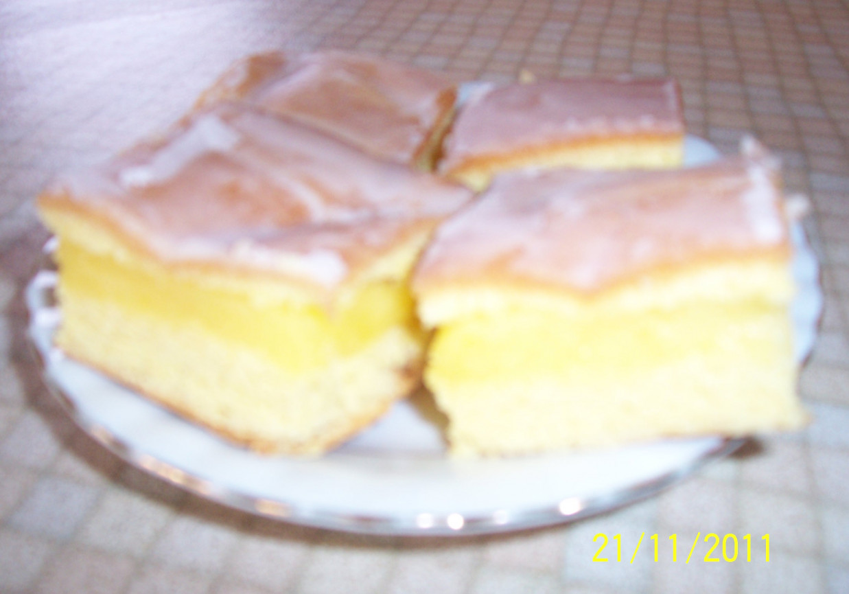 Ciasto z kremem cytrynowym foto
