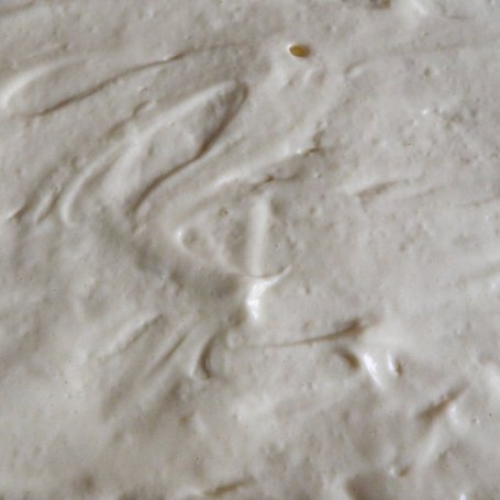 Krok 1 - Ciasto z kremem i orzeszkami ziemnymi foto