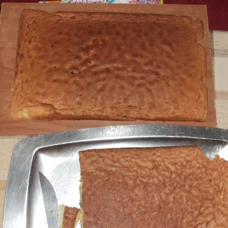 Krok 1 - ciasto z malinami foto