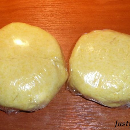 Krok 1 - Ciasto z malinami foto