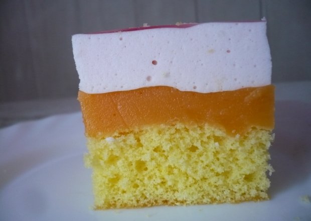 Fotografia przedstawiająca Ciasto z masą marchewkową