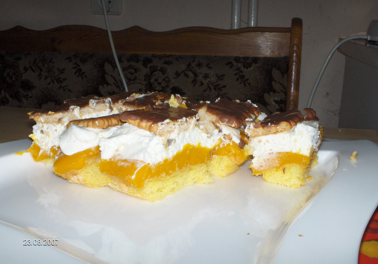 Ciasto z masą marchewkową foto