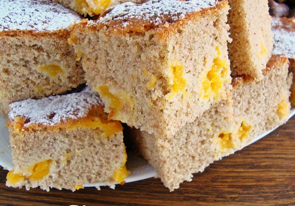 Ciasto z musem brzoskwinionym na oleju rzepakowym (bezglutenowe) foto