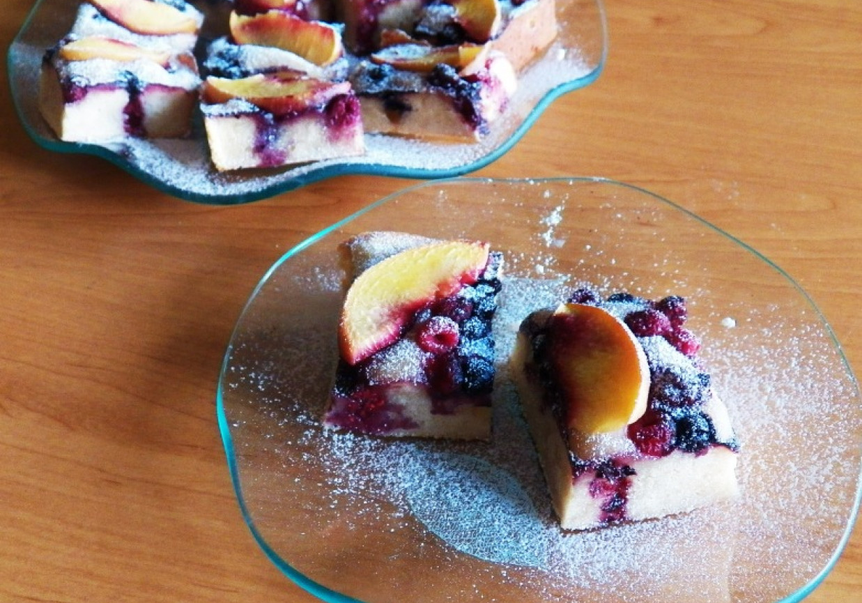 Ciasto z owocami lata foto
