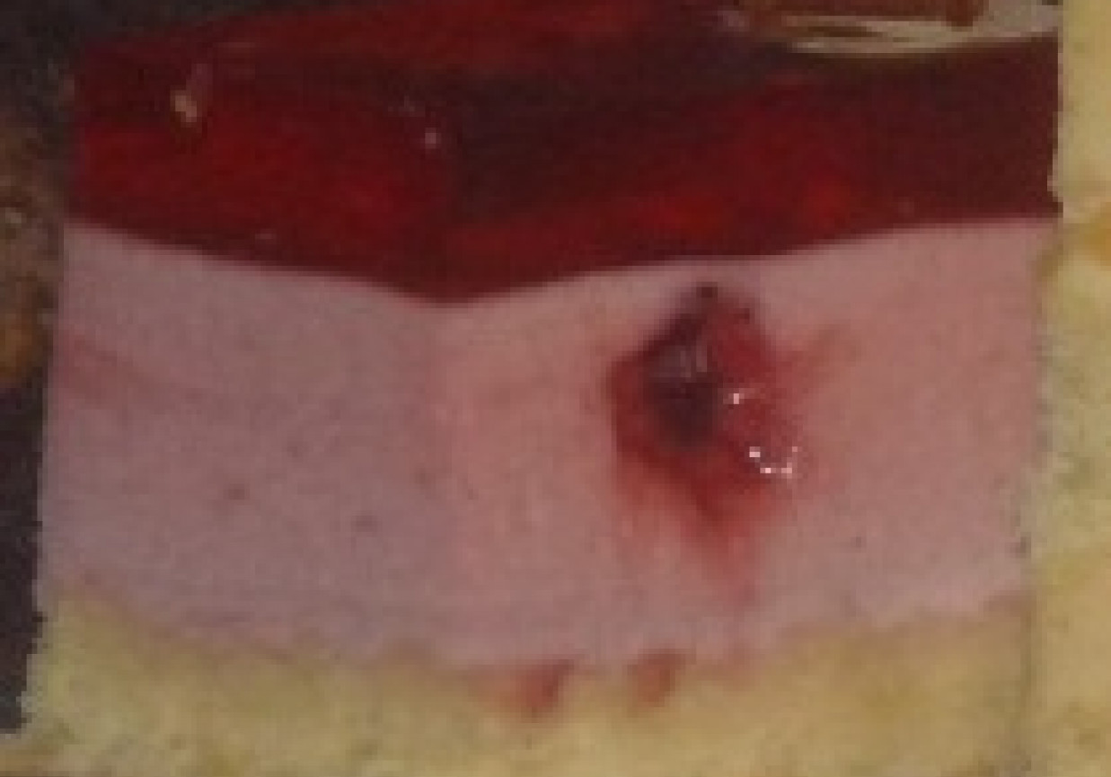 Ciasto z pianką malinową foto