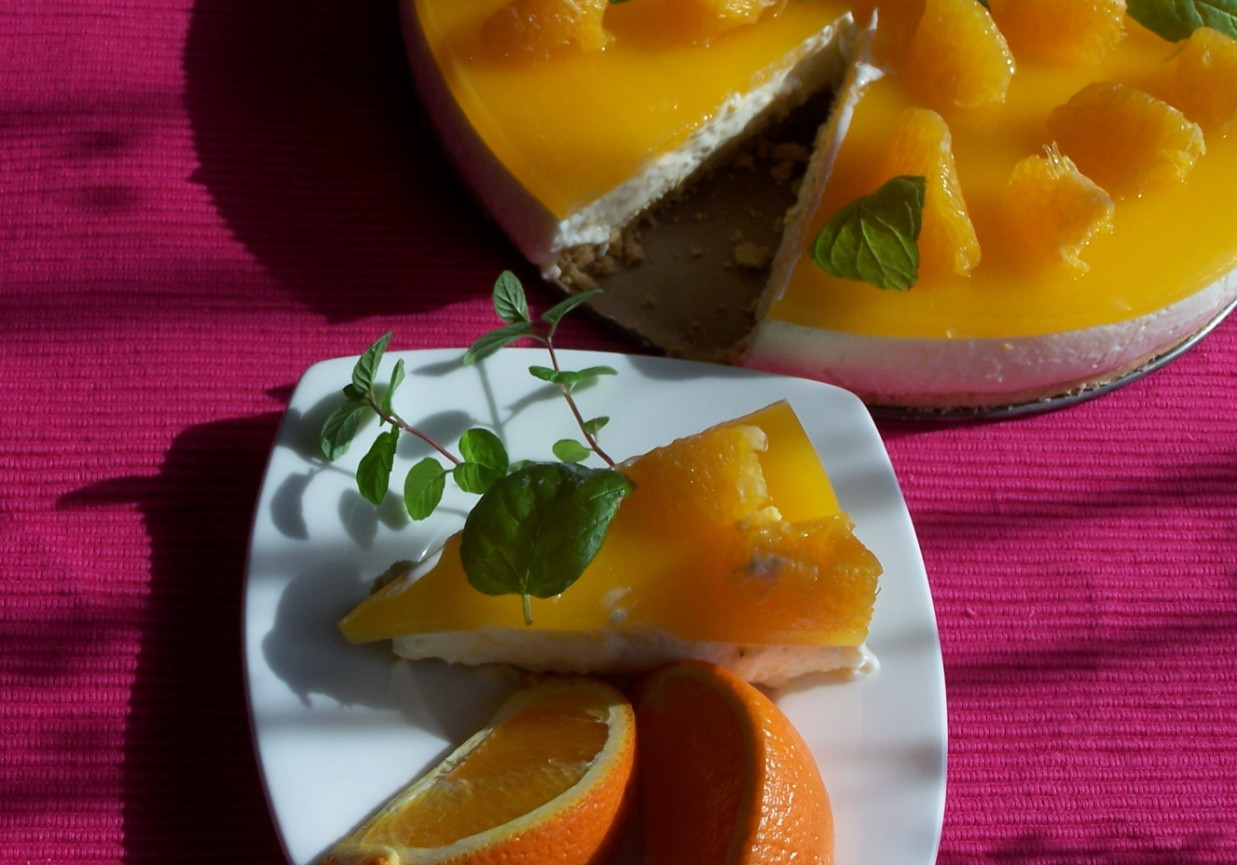 Ciasto z pomarańczą w składzie, czyli sernik na zimno :) foto