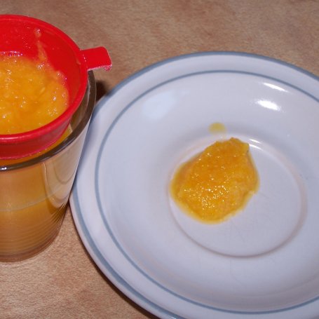 Krok 2 - Ciasto z pomarańczą w składzie, czyli sernik na zimno :) foto