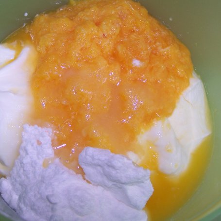 Krok 9 - Ciasto z pomarańczą w składzie, czyli sernik na zimno :) foto