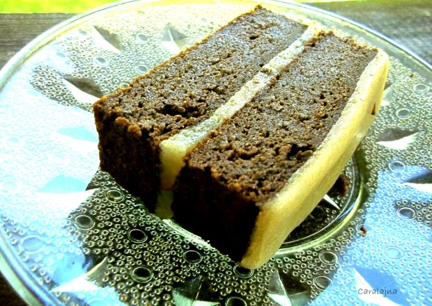 Fotografia przedstawiająca ciasto z soczewicy