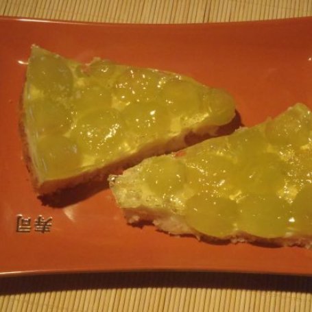 Krok 3 - Ciasto z winogronami i budyniem foto
