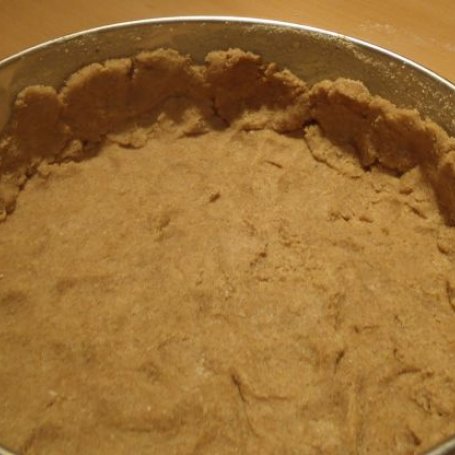 Krok 1 - Ciasto z wiśniami z mąki pełnoziarnistej foto