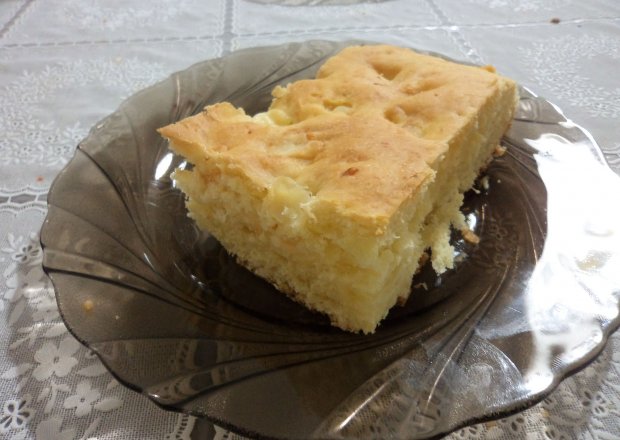 Fotografia przedstawiająca Ciasto z żółtym serem