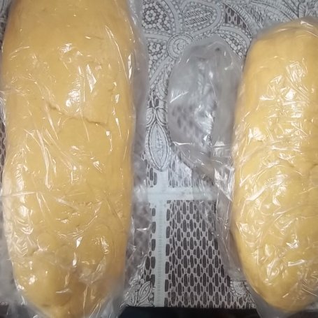 Krok 1 - Ciasto ze śliwkami i pianką budyniową foto