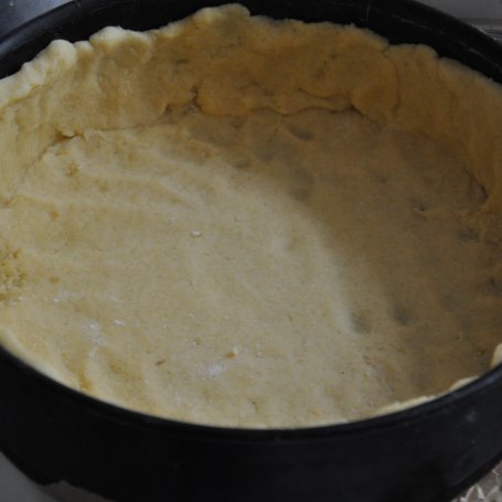 Krok 1 - Ciasto ze śliwkami i serem foto