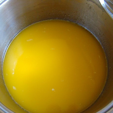 Krok 2 - Ciasto ze śliwkami foto