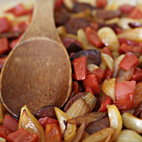 Krok 2 - Ciecierzyca z chorizo i jarmużem foto
