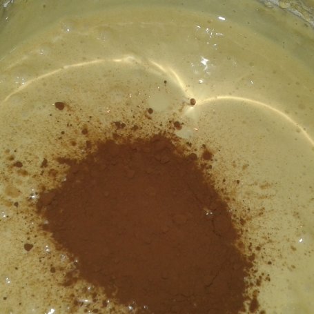 Krok 4 - Ciemna babka z kandyzowanymi owocami foto