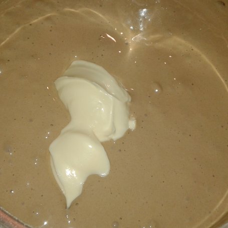Krok 6 - Ciemna babka z kandyzowanymi owocami foto