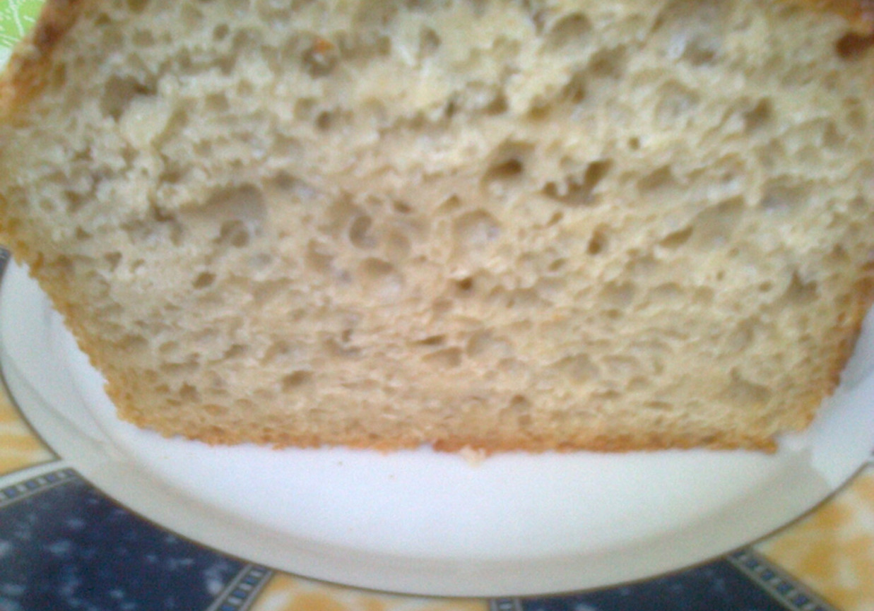 ciemny domowy chlebek foto