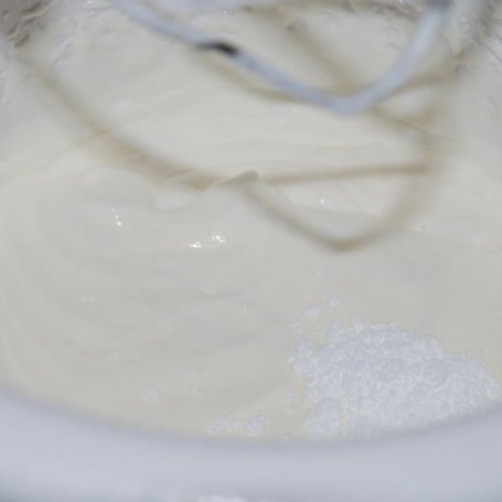 Krok 2 - Ciepłe lody z truskawkami foto