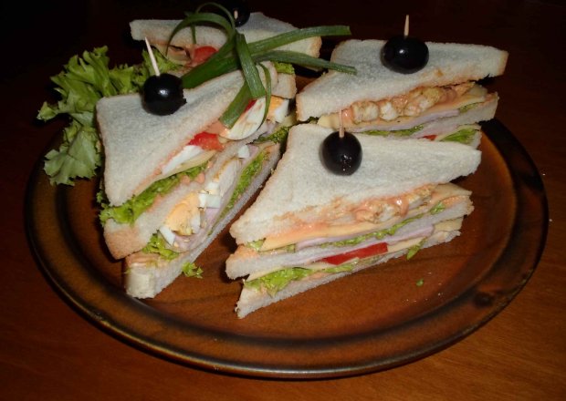 Fotografia przedstawiająca Club sandwich