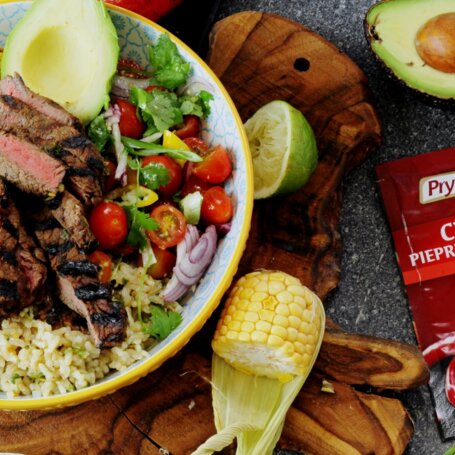 Co na obiad: Meksykański stek z salsą pico de gallo wg Piotra Ogińskiego