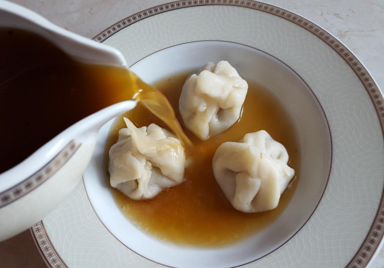 Consomme grzybowe z kaczki z pierożkami wonton DoradcaSmaku.pl