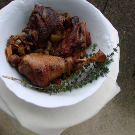 Krok 3 - Coq au vin: kogut w winie foto