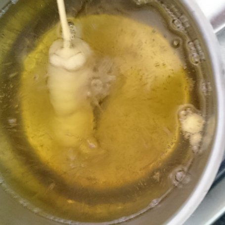 Krok 3 - Corn dogi (parówki w cieście kukurydzianym w stylu amerykańskim) foto