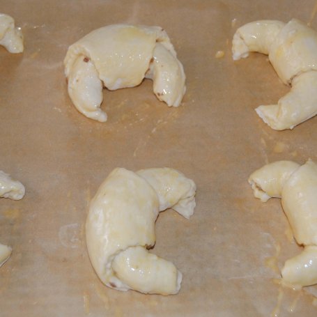 Krok 11 - Croissanty z czekoladą foto