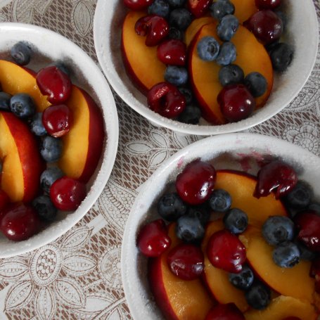 Krok 2 - Crumble z owocami i płatkami migdałowymi foto