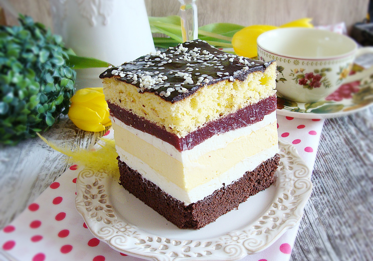 Cudaczek serowo-wiśniowy z kremem foto