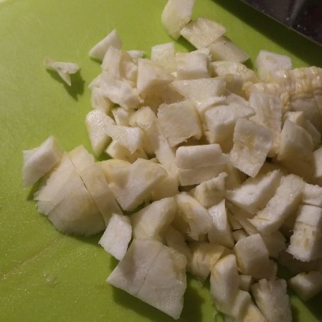 Krok 2 - Cukinia faszerowana serem foto
