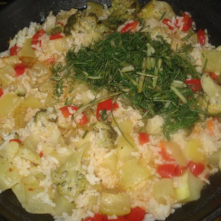 Krok 6 - Cukinia i inne warzywa z ryżem-danie na jednej patelni foto