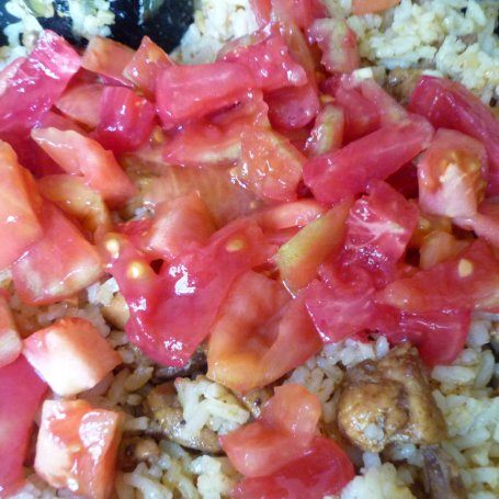 Krok 5 - Cukinia nadziewana ryżem, mięsem i pomidorami foto