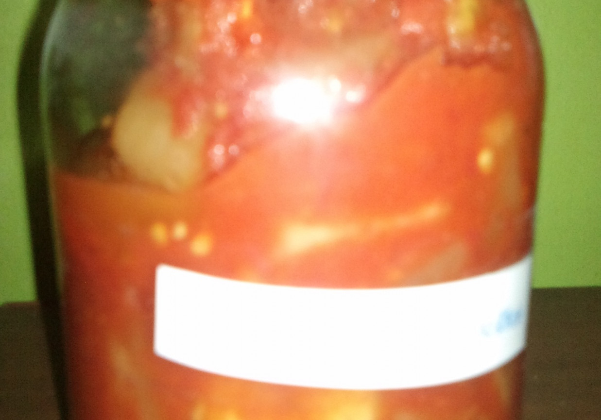 Cukinia w pomidorach do słoika foto
