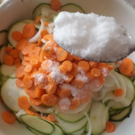 Krok 4 - CUKINIA W ZALEWIE foto