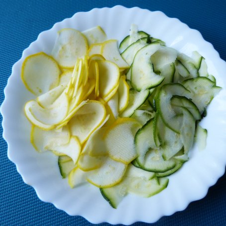 Krok 1 - Cukinia z cebulą do obiadu foto