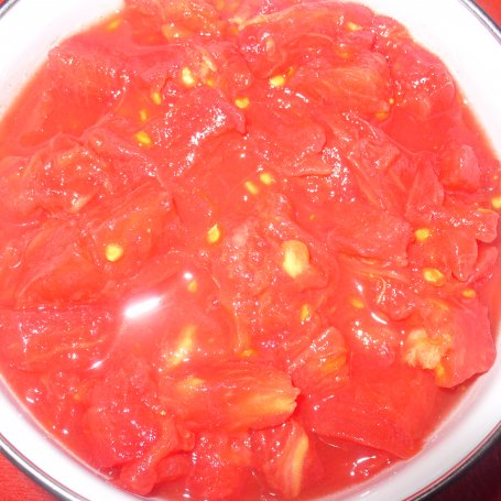 Krok 2 - Cukinia z pomidorem i natką pietruszki  foto