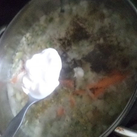Krok 5 - Cukinia,por,papryka-składniki zupy krem podanej w chlebie:) foto
