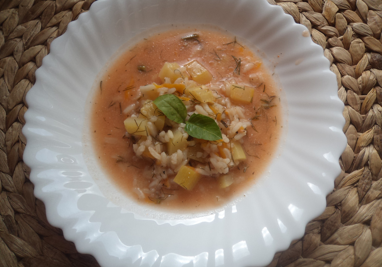 Cukiniowa zupa z ryżem i świezym  koperkiem :) foto