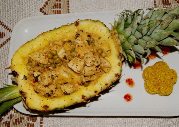 Fotografia przedstawiająca Curry drobiowe z ananasem wg Buni