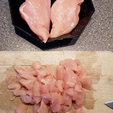 Krok 1 - Curry z kurczaka z chlebkami naan foto