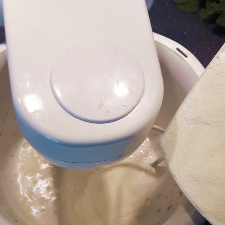 Krok 5 - Curry z kurczaka z chlebkami naan foto