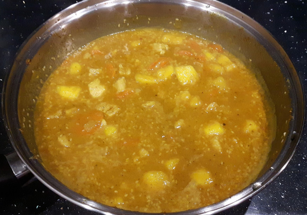 Curry z kurczakiem i mango foto